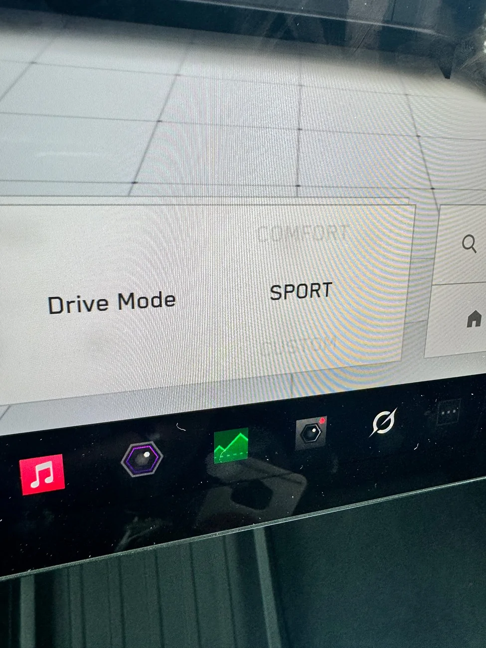 Tesla Cybertruck User Interface for Steering Wheel Controls Is NOT Well Done IMG_7632