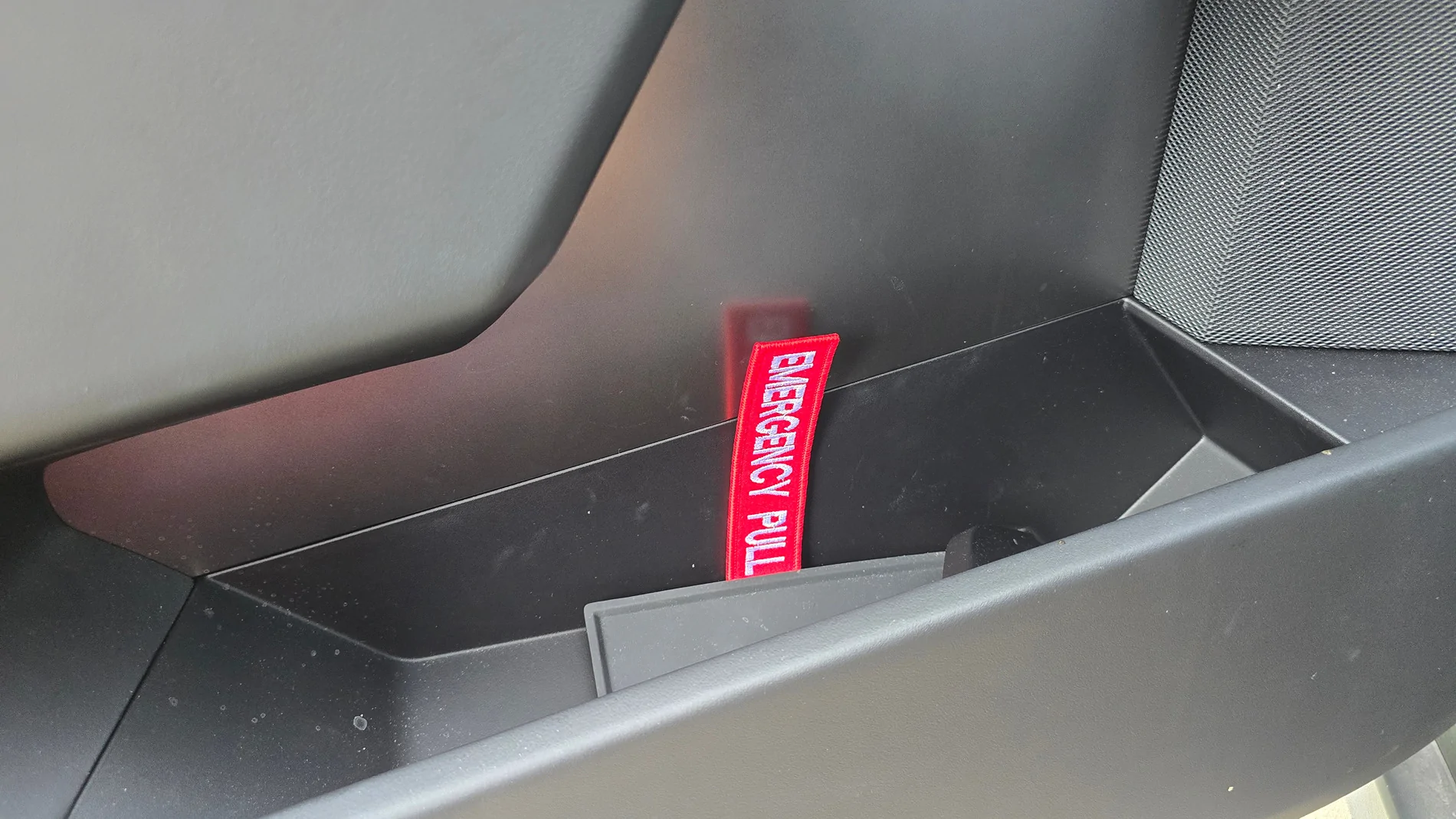 Tesla Cybertruck Emergency Exit Rear Door Release Ideas 20251021_153544