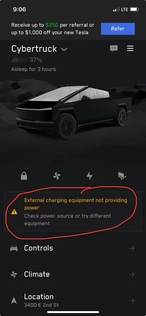 Tesla Cybertruck 2025.38.3 Issues CT_charging_issu