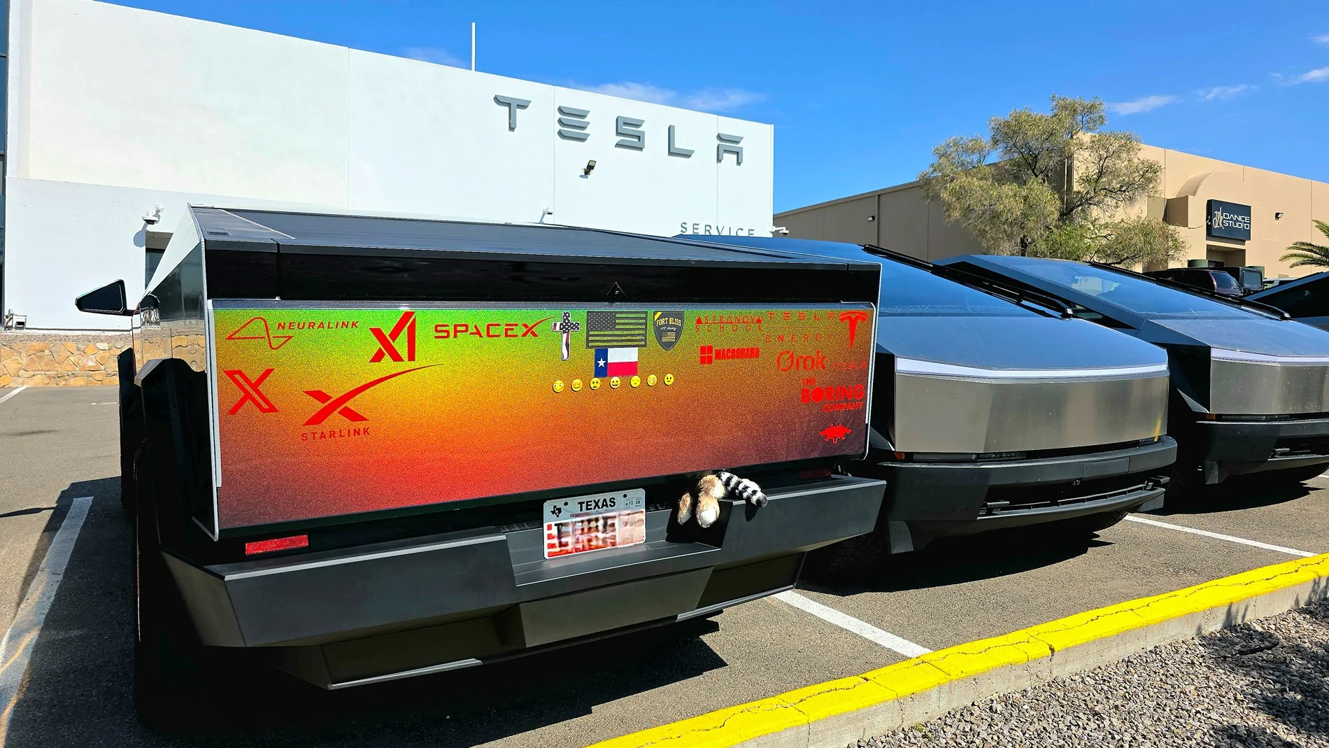 Tesla Cybertruck Daily random Cybertruck photos thread - Post Yours! 📸 🤳 20251023_115648