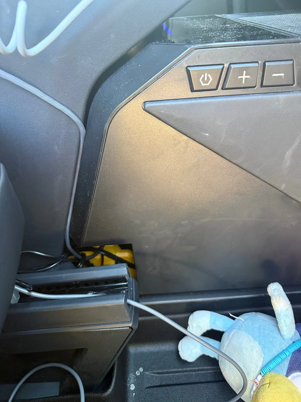 Tesla Cybertruck CT Mods Magnetic Foldable Fast Charging Car Mount IMG_6674