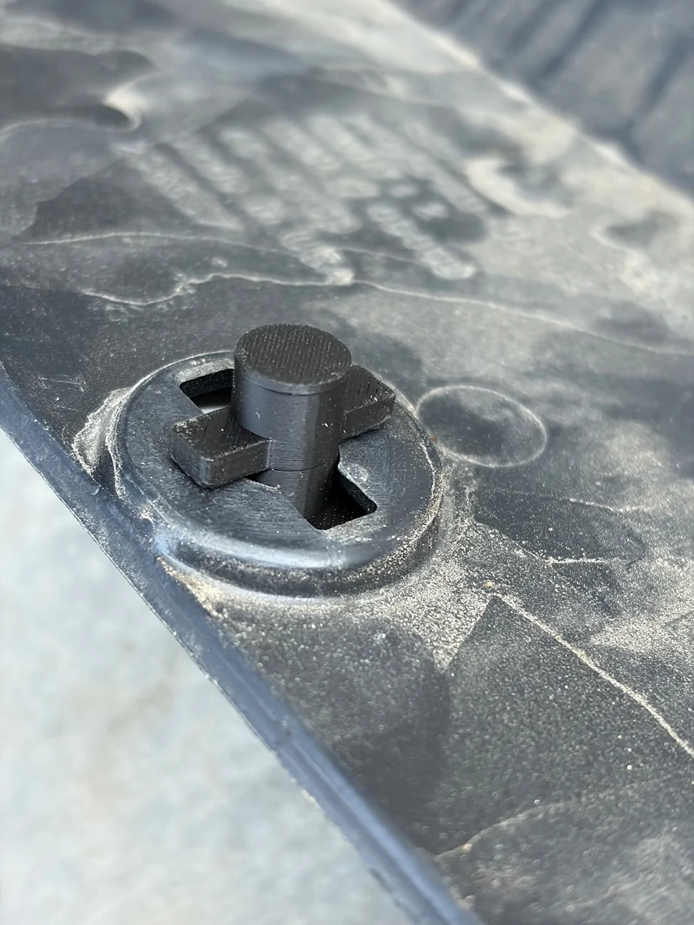 Tesla Cybertruck Little tool to make it easier to remove Trailer Hitch Cover (3D Print) IMG_6125