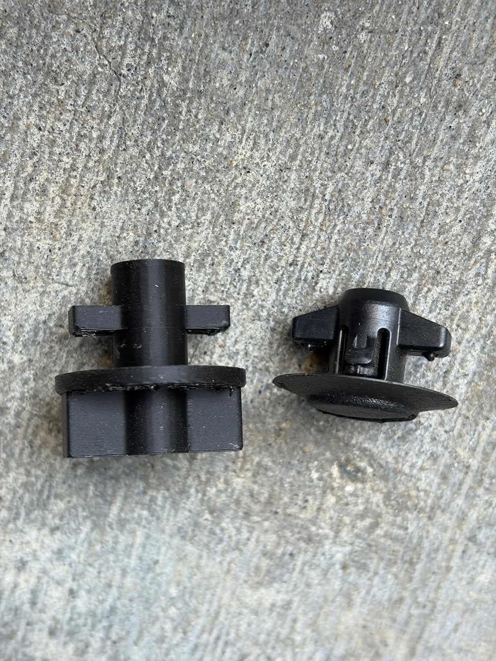 Tesla Cybertruck Little tool to make it easier to remove Trailer Hitch Cover (3D Print) IMG_6124