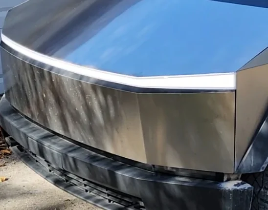 Tesla Cybertruck Tesla recalls Cybertrucks - front parking lights may be too bright (potential vehicles affected: 63,619) AISelect_20251025_175336_Gallery