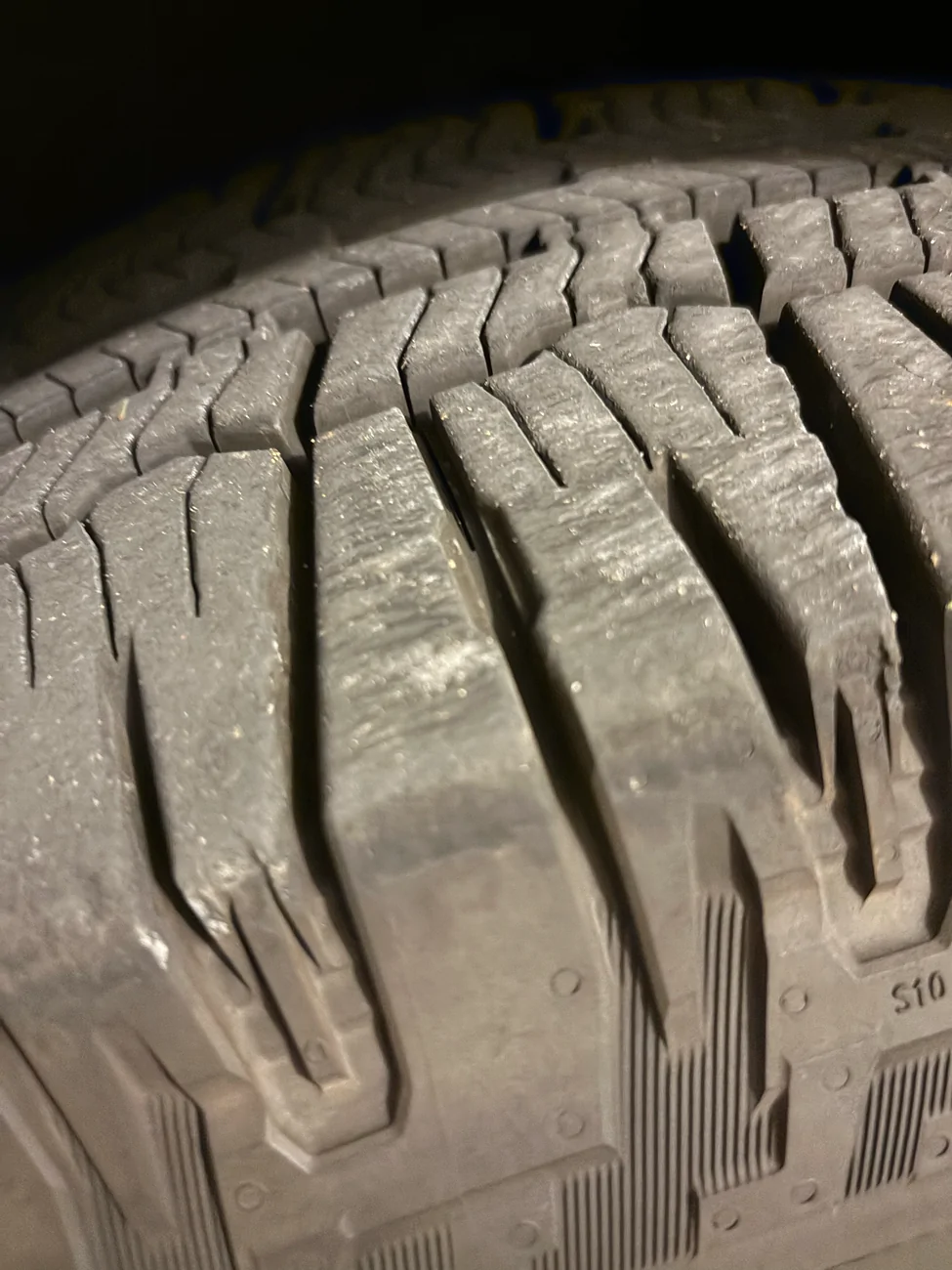Tesla Cybertruck Review - Michelin Defender LTX Platinum Tires - Cyberbeast tempImage7zhmPS