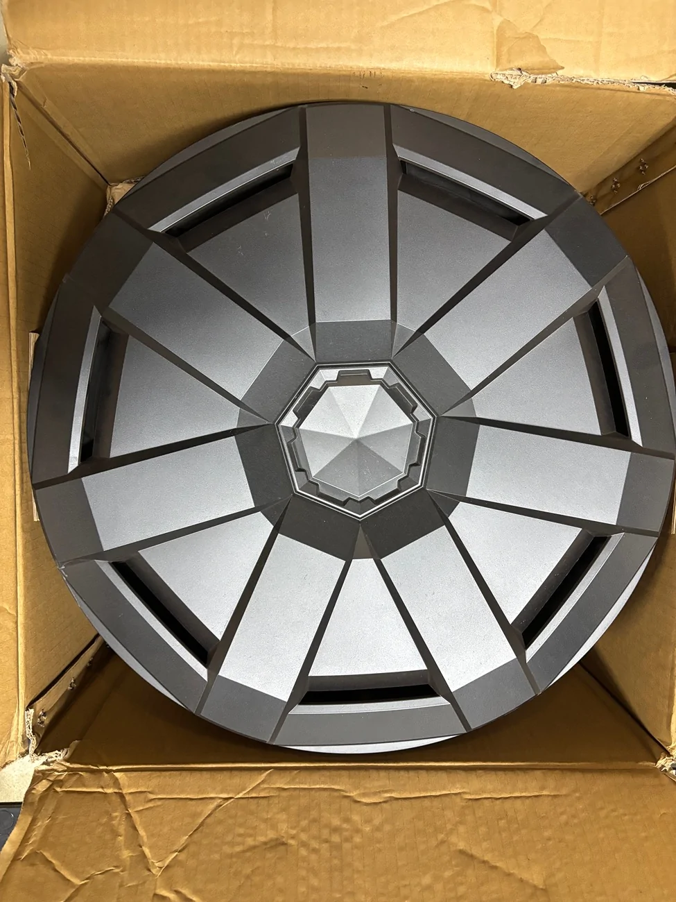 Tesla Cybertruck Core Rims and Covers (lowered price) IMG_4927