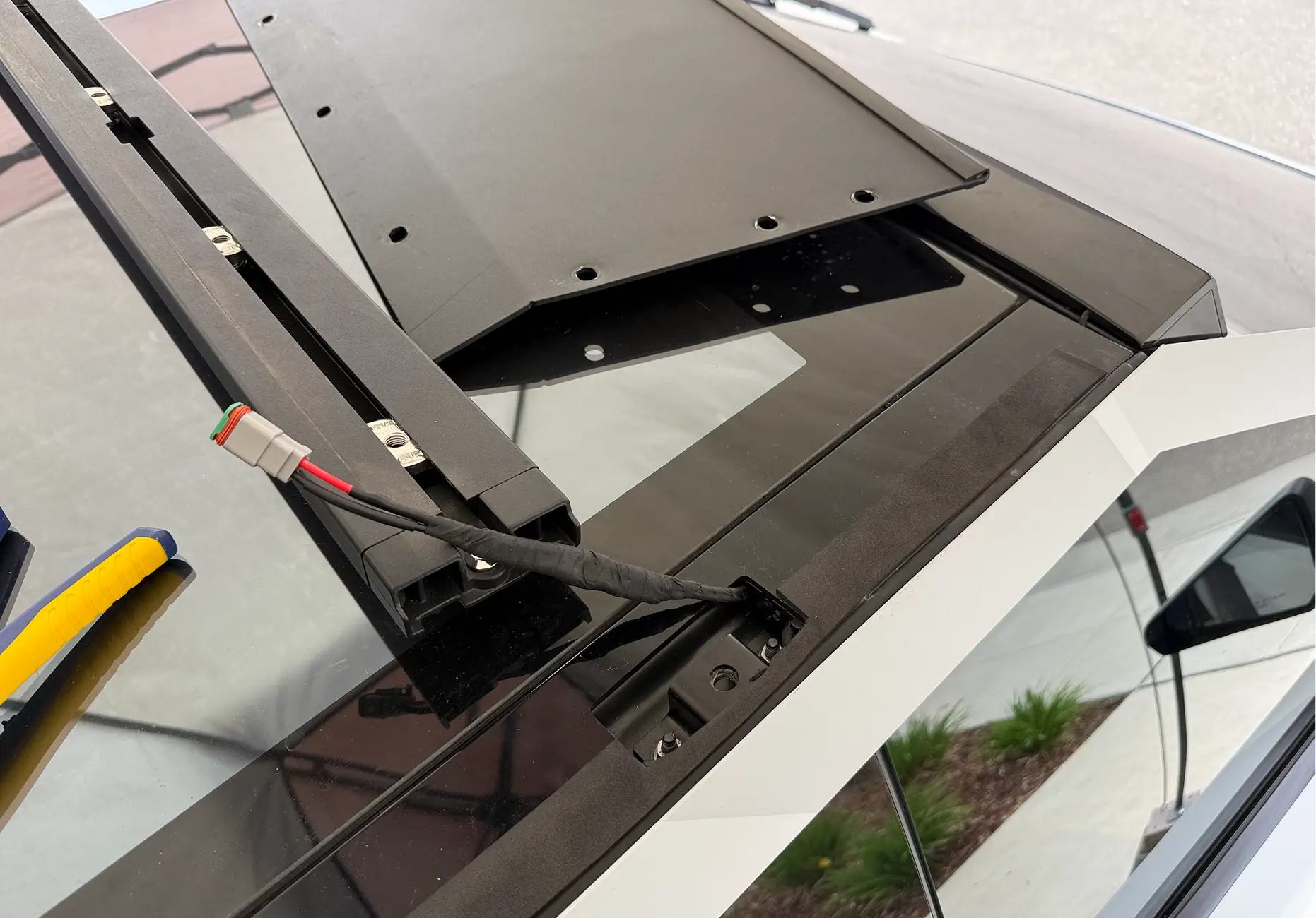 CyberFox CybertruckCo Solar Frunk, Urander Rack 2.0, Unplugged