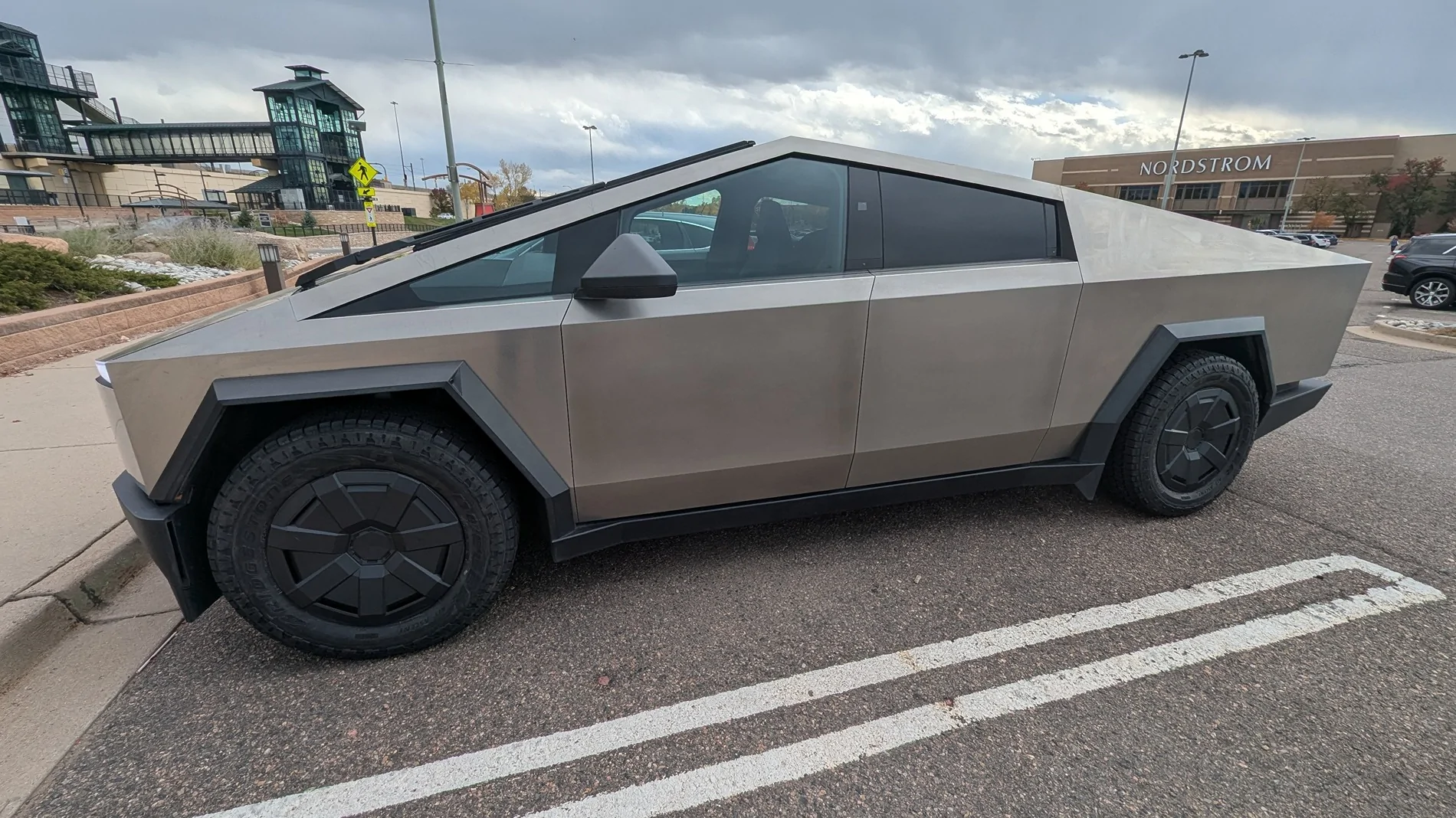 Tesla Cybertruck Replacing my factory tires PXL_20251027_210216660