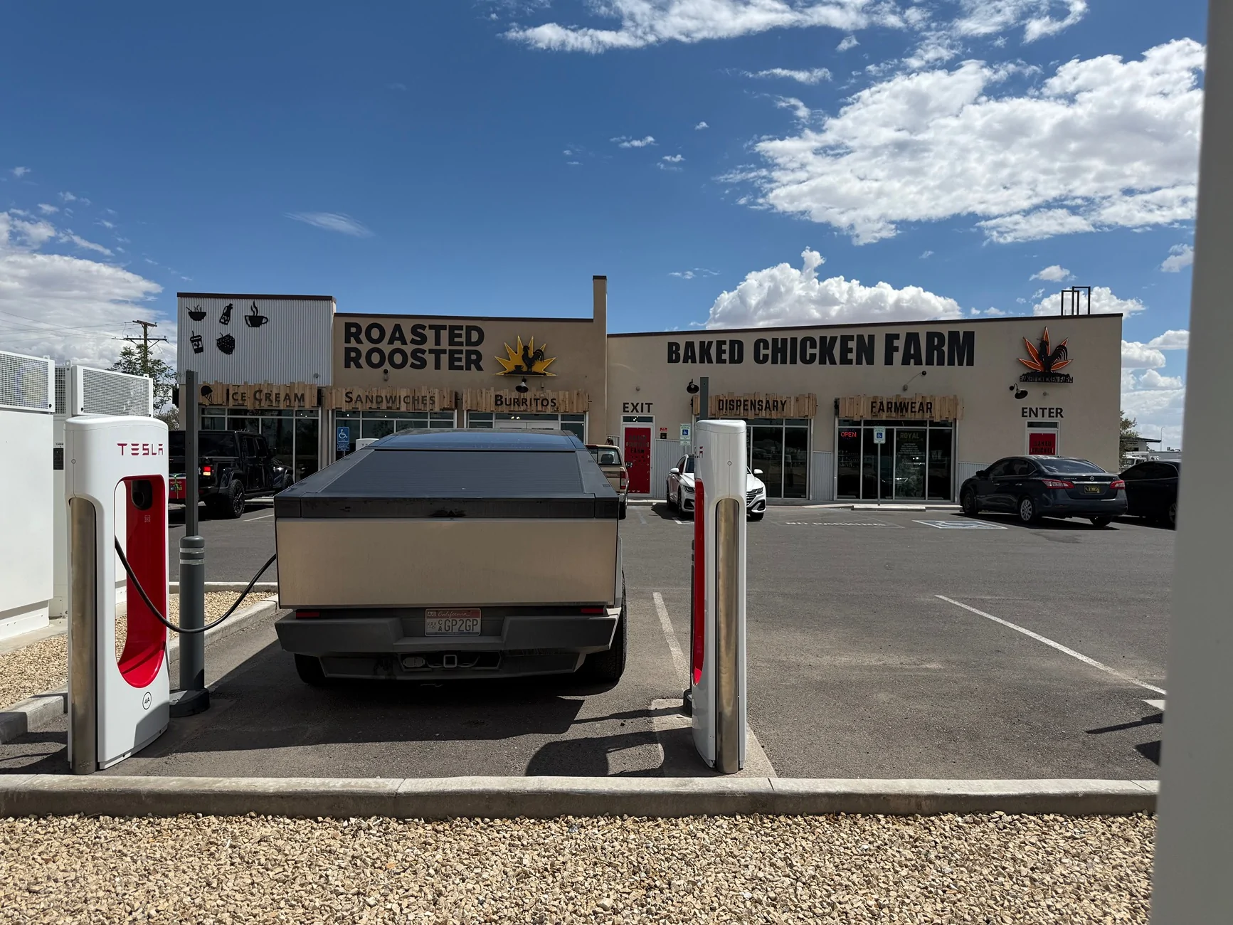 Tesla Cybertruck Daily random Cybertruck photos thread - Post Yours! 📸 🤳 IMG_7501