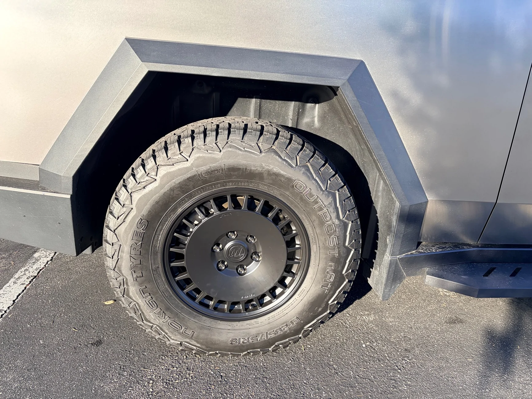 Tesla Cybertruck 285/75/18 Nokian Outpost NAT tires + 18" Atomic Wheels - my review / experience IMG_0150