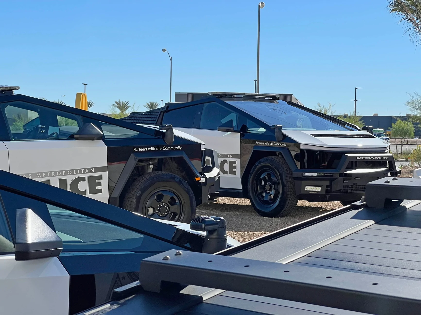 Tesla Cybertruck Las Vegas Police Cybertruck Fleet officially unveiled G4YXeWdXQAAaQQu