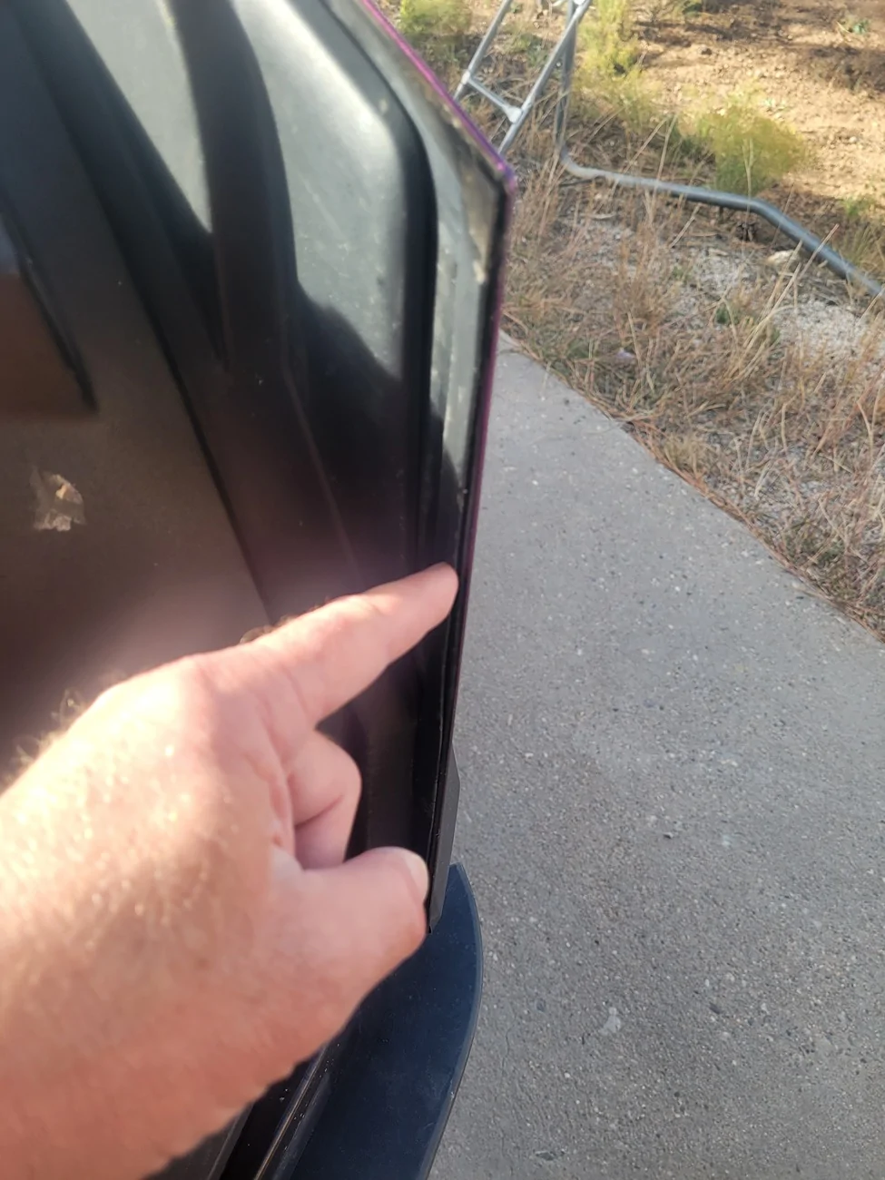 Tesla Cybertruck Wind, Bearing, or Coolant Noise? 20251101_095034