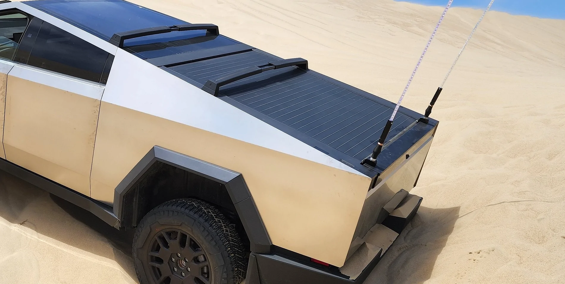 Tesla Cybertruck Bed grab handles 20250719_1345552