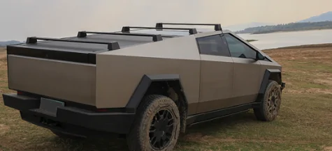 Tesla Cybertruck Sell me on the OEM crossbars 1762277205137-5d