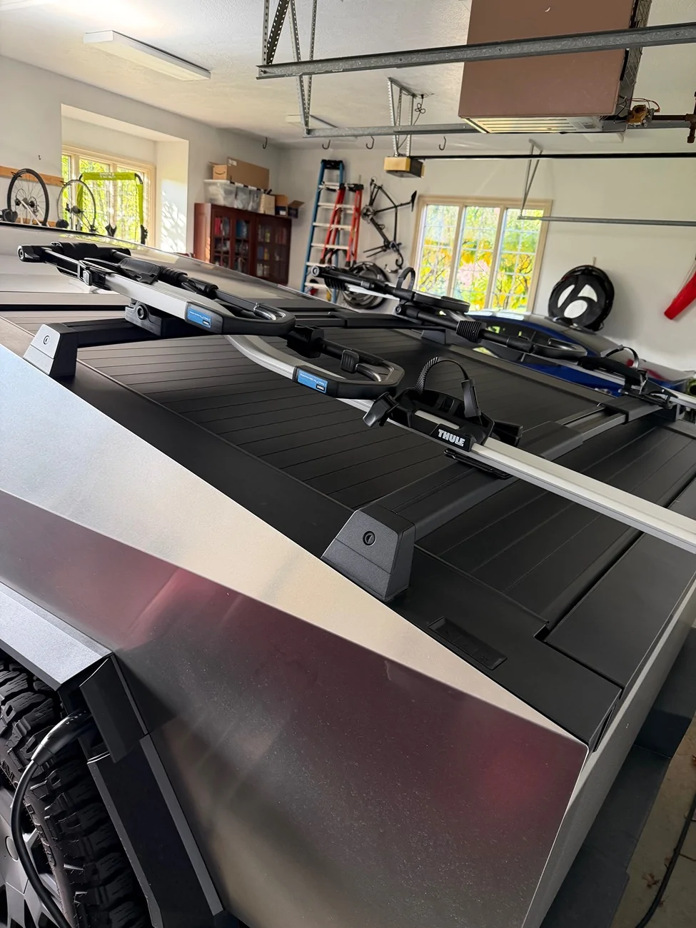 Tesla Cybertruck Sell me on the OEM crossbars IMG_1258