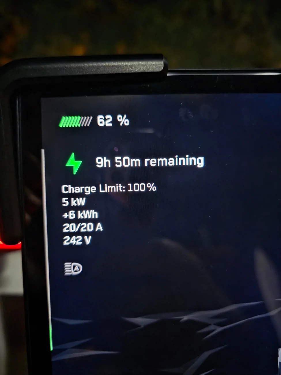 Tesla Cybertruck Charge speed changing to 50% intermittently 1000021496