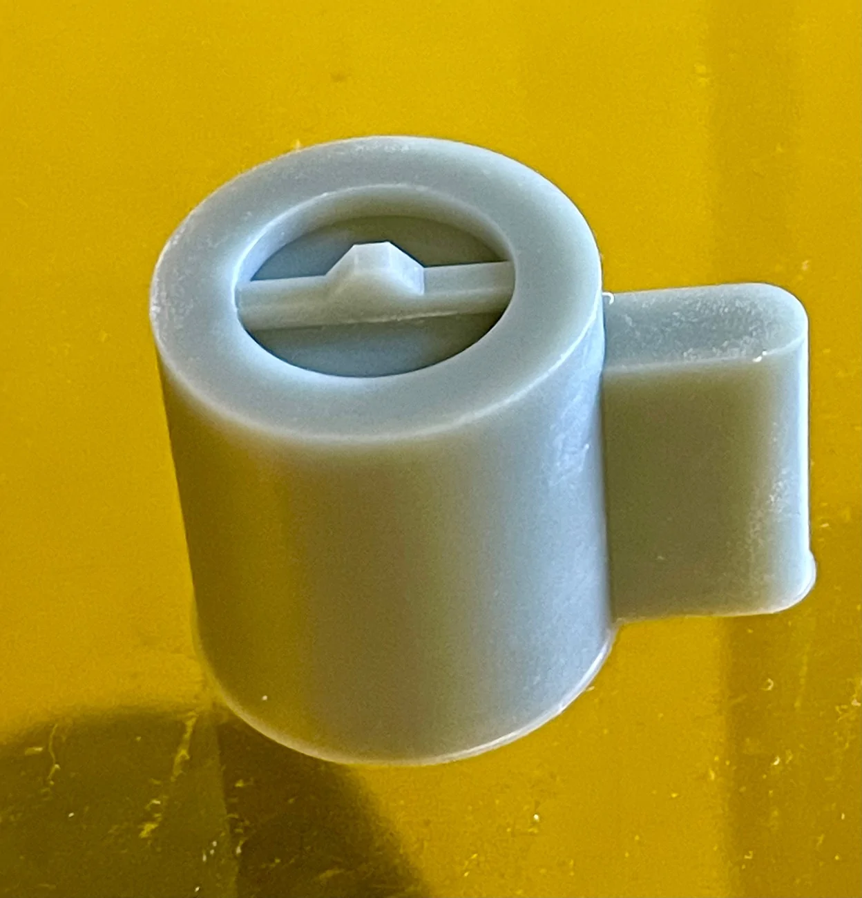 Tesla Cybertruck Little tool to make it easier to remove Trailer Hitch Cover (3D Print) 1762442172006-3h