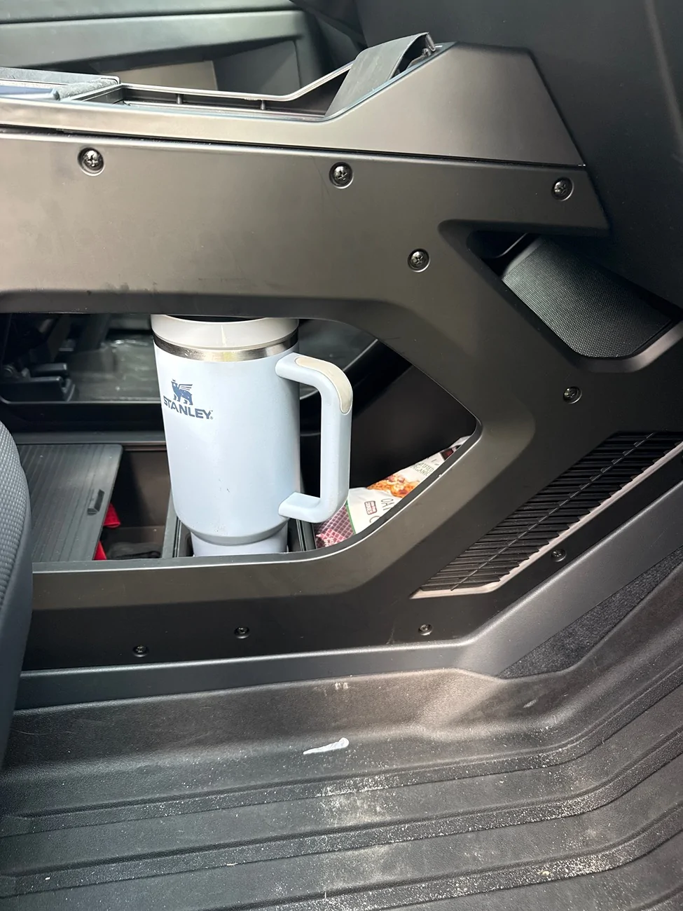 Tesla Cybertruck Has anyone actually received their Tesstudio Center Console? imag