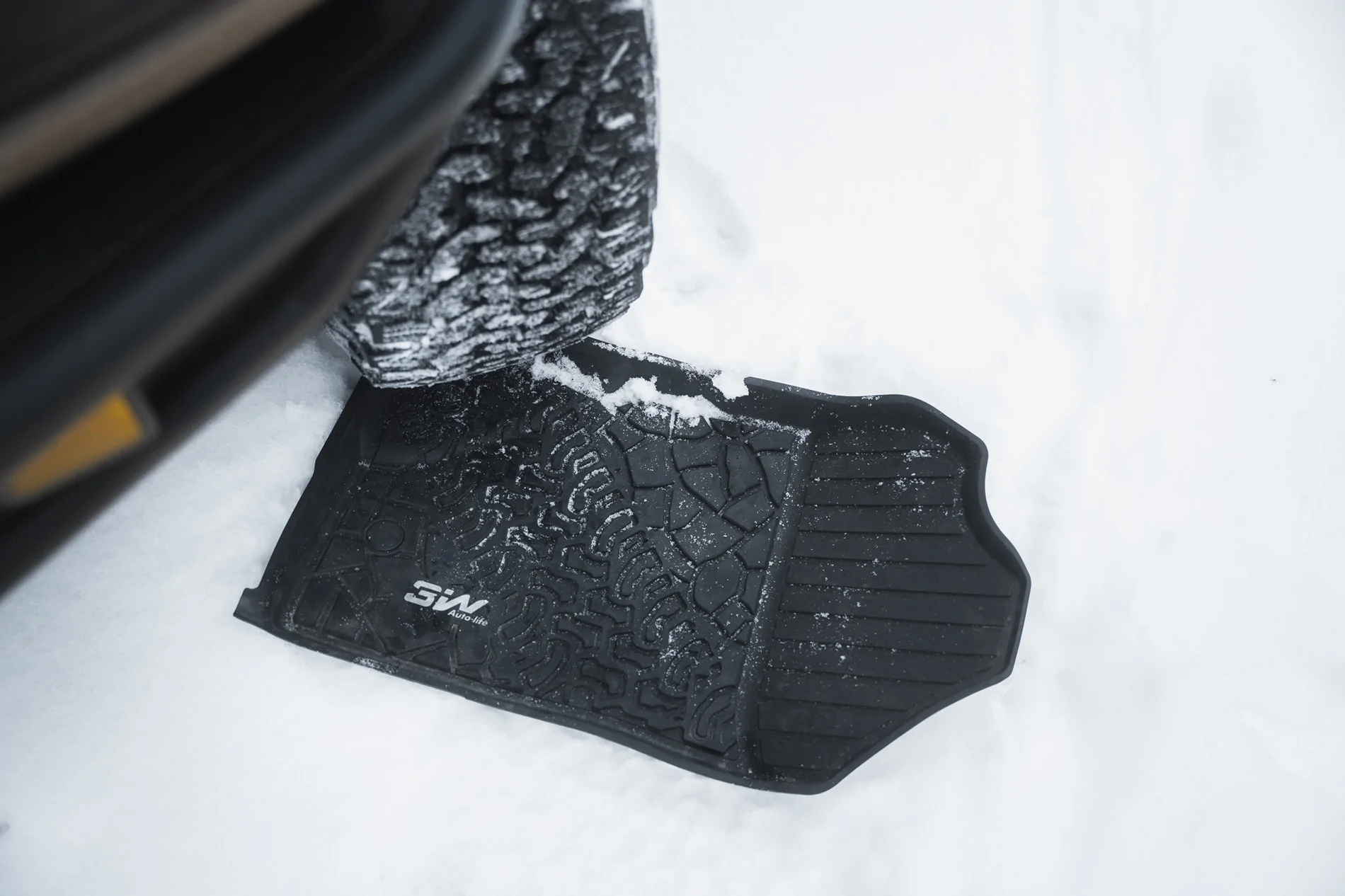 Tesla Cybertruck Black Friday Preview: Winter’s almost here—keep your vehicle protected and save big. 3WLiners Dec202424