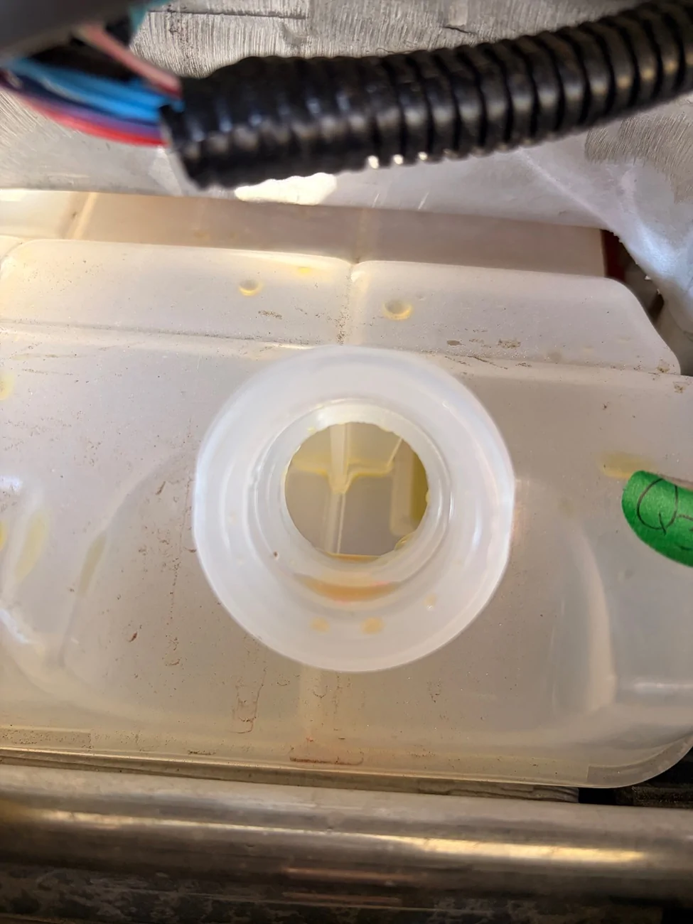 Tesla Cybertruck Coolant fluid top-off? IMG_0678