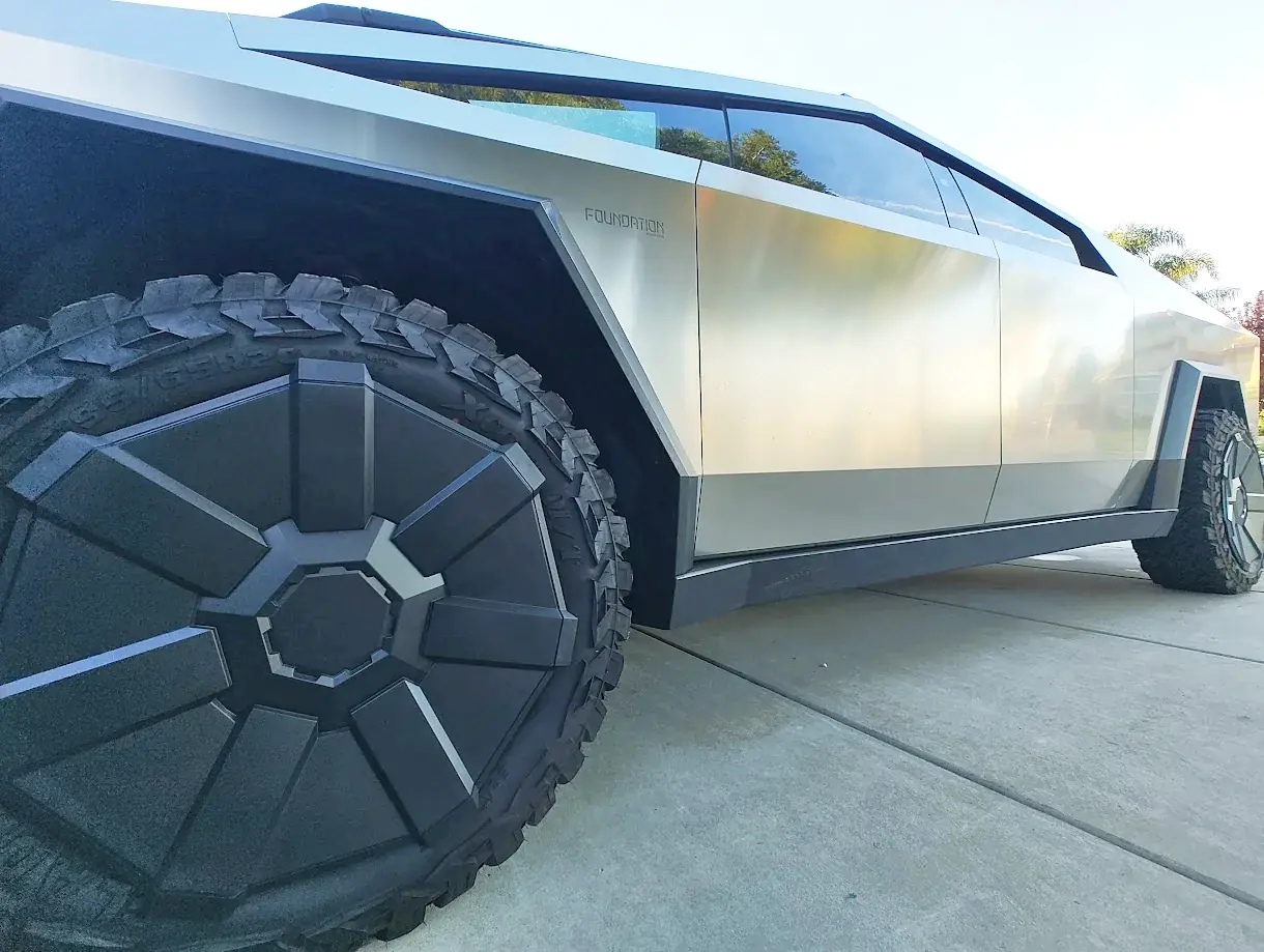 Tesla Cybertruck Cyberbeast on Gladiator X Comp M/T Tires + Diffuser Erase 108180-02886d6ea7bd3e46b133d642cc8bf731
