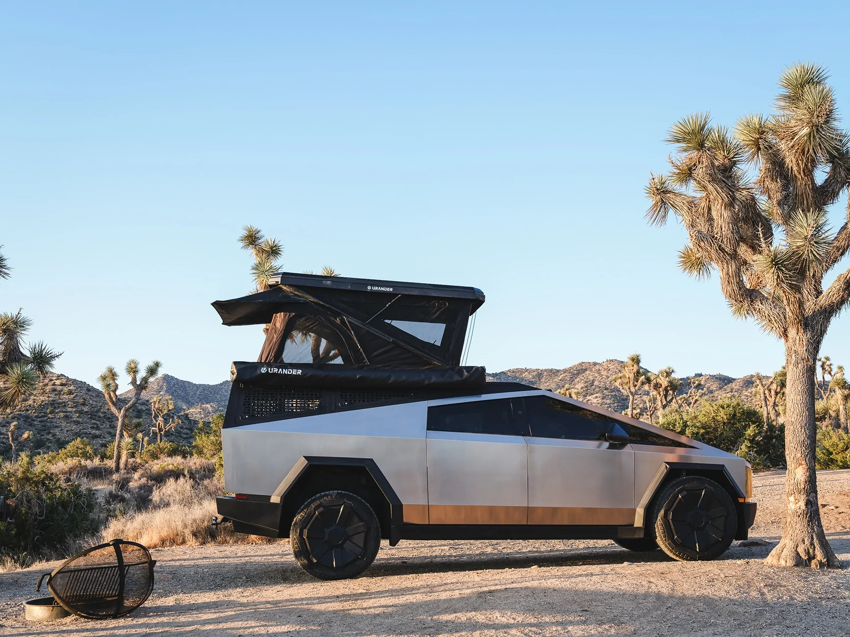Tesla Cybertruck Joshua Tree Adventure with the Cybertruck – Overlanding Setup, CyberTent Mode, and LED-Lit Awning (Urander) DSCF4238
