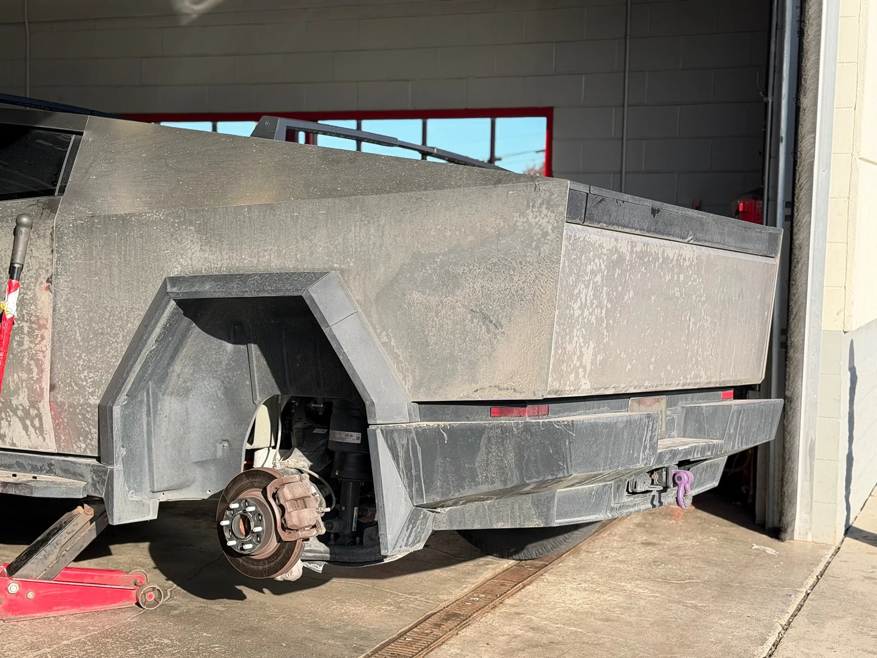 Tesla Cybertruck Daily random Cybertruck photos thread - Post Yours! 📸 🤳 IMG_0849
