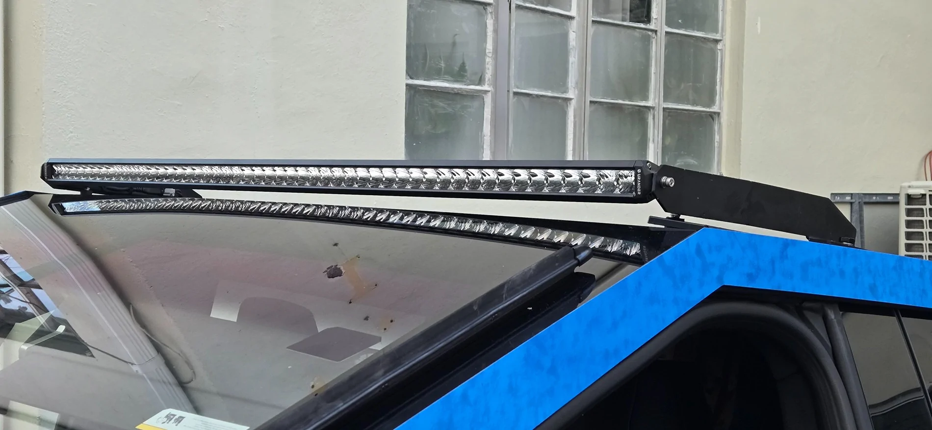 Tesla Cybertruck PSA - New Service Procedure for installing OEM Lightbar on Cybertruck 20251113_165657