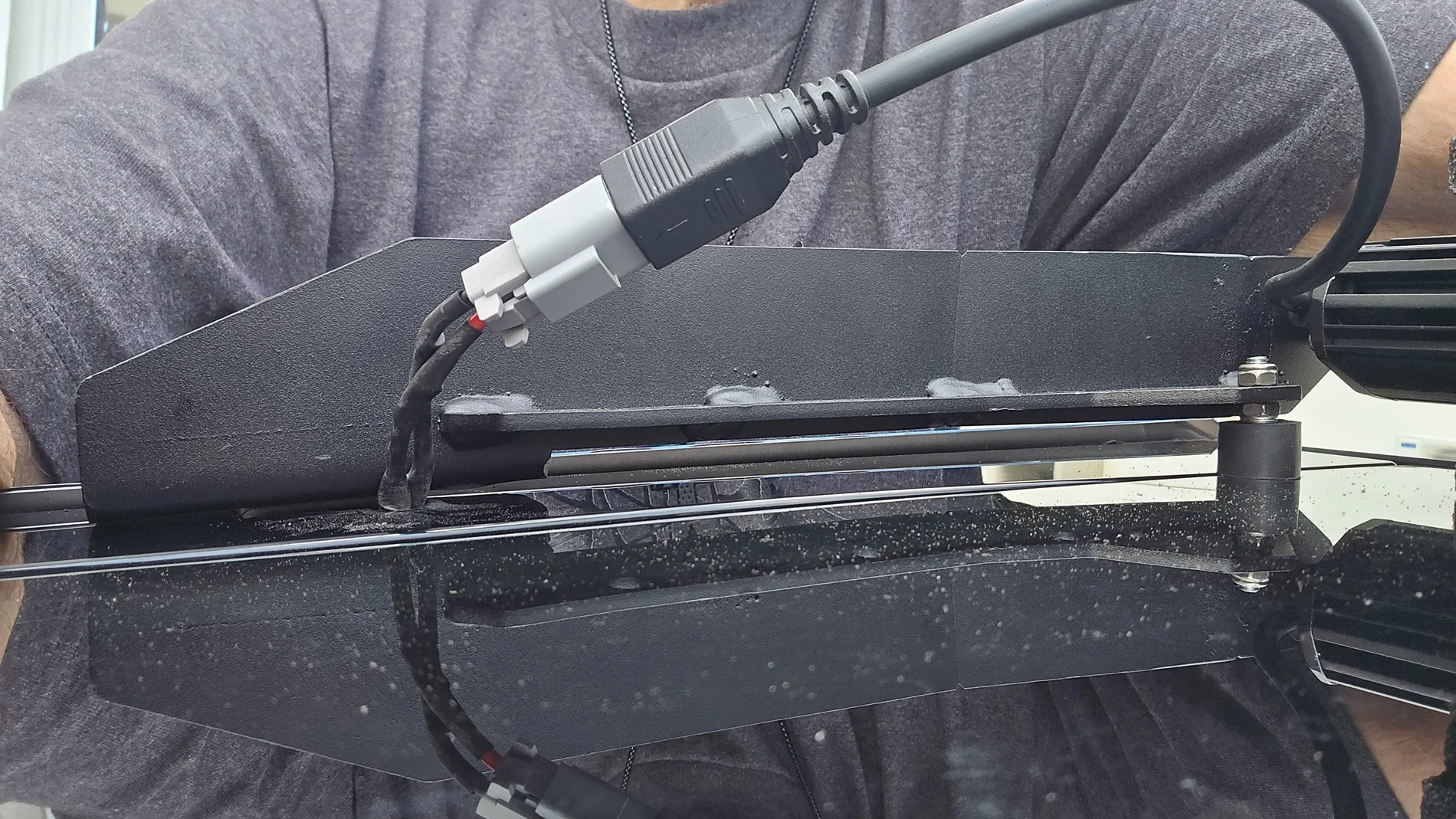 Tesla Cybertruck PSA - New Service Procedure for installing OEM Lightbar on Cybertruck 20251113_163350