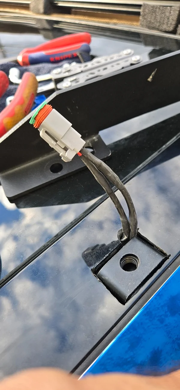 Tesla Cybertruck PSA - New Service Procedure for installing OEM Lightbar on Cybertruck 20251113_161626