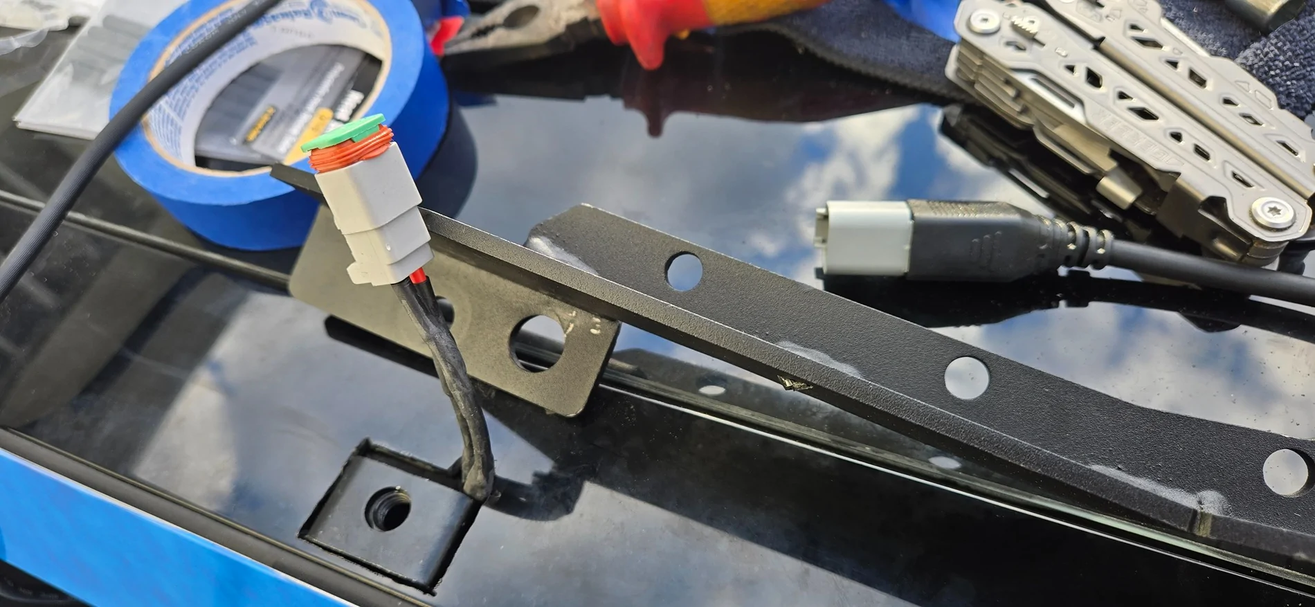 Tesla Cybertruck PSA - New Service Procedure for installing OEM Lightbar on Cybertruck 20251113_161644