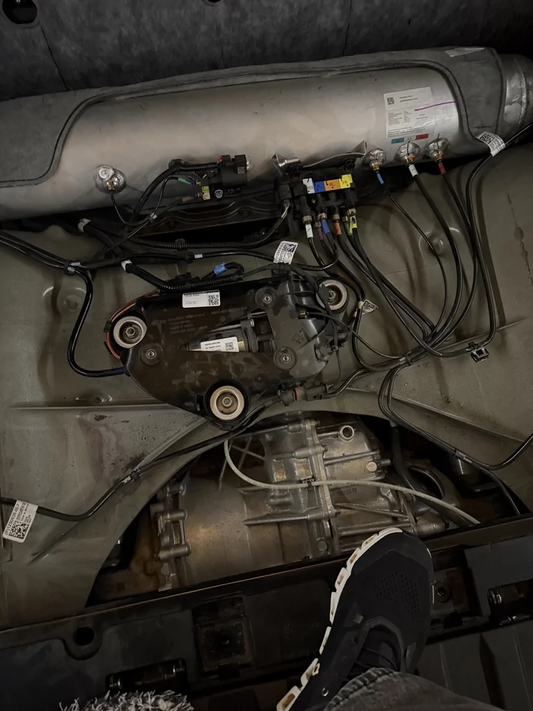 Tesla Cybertruck UPDATED - Air suspension compressor loose AF 159C0E93-E16A-4615-B8F2-33B8474FE7FD_1_105_c