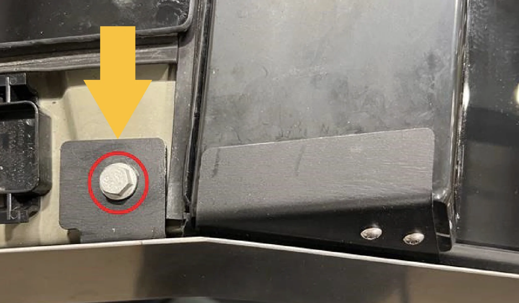 Tesla Cybertruck Recall bulletin SB-25-90-001 Off Road Lightbar fix - new version with bracket 1763548808514-vi