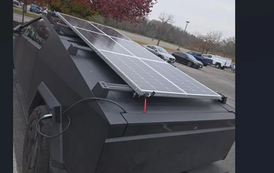 Tesla Cybertruck How likely is a solar tonneau for the CT? Solar1