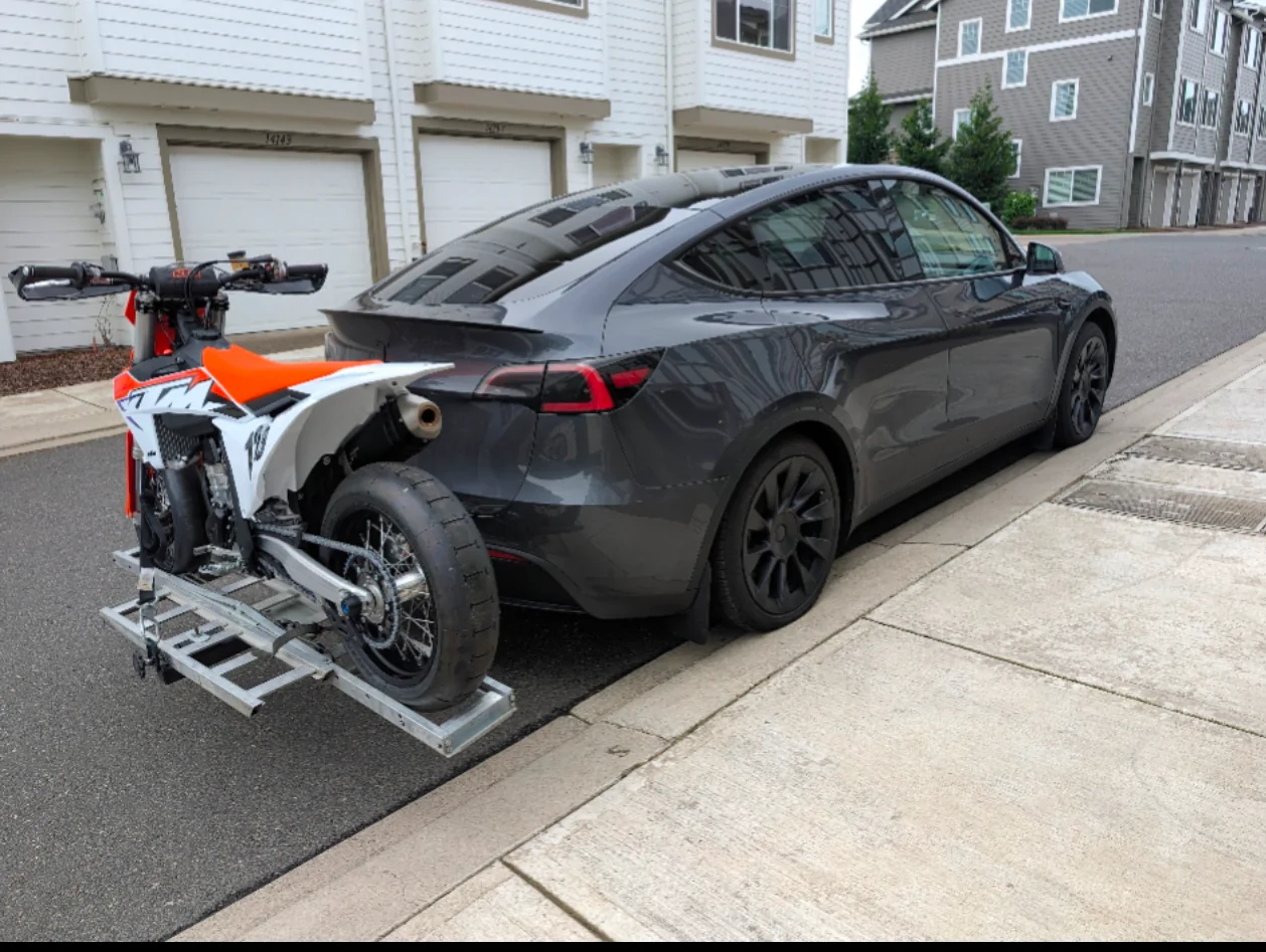 Tesla Cybertruck Wow 6 Year Anniversary already of Cybertruck reveal (November 21, 2019) Screenshot_20251123-105702