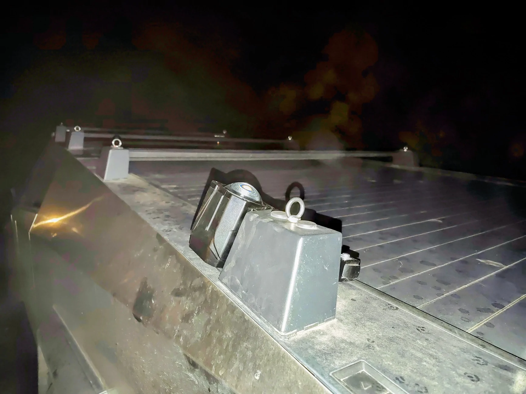 Tesla Cybertruck LIGHTS! The more the merrier! 71ed3101-ef44-47c2-bb99-e45210016ab8~1