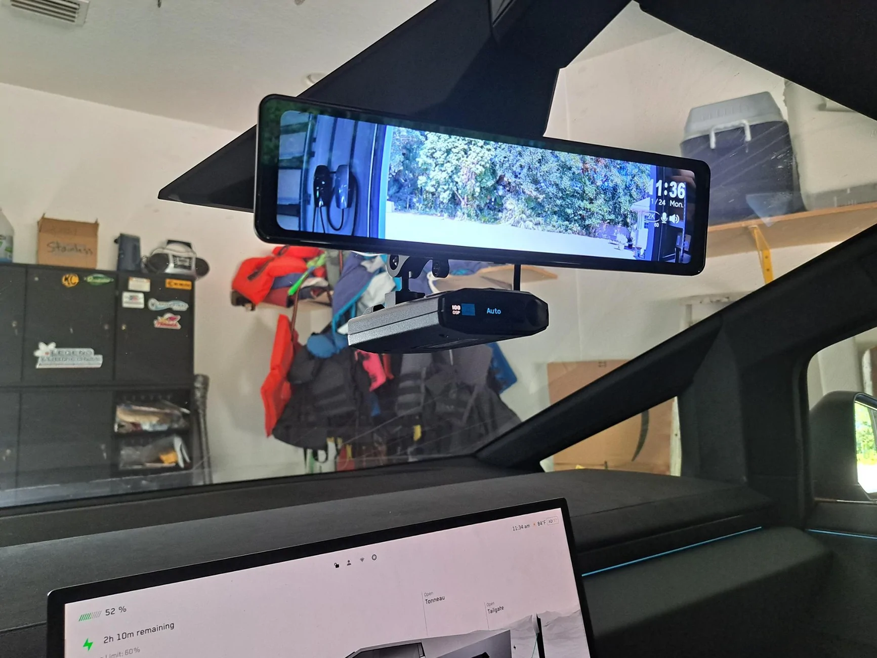 Tesla Cybertruck 11" Streaming Rearview Mirror Review signal-2025-11-24-113833_002