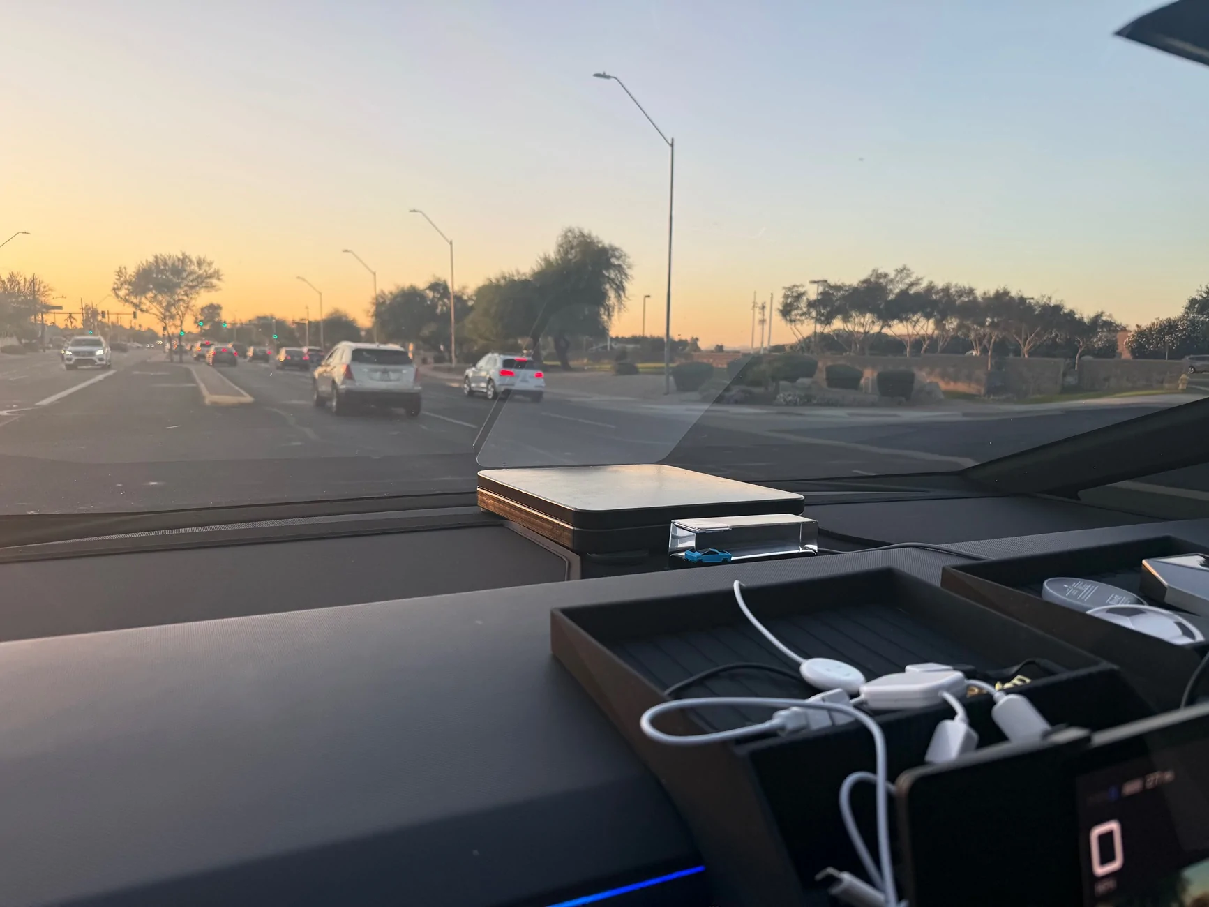 Tesla Cybertruck Very simple quick Starlink mini mount IMG_7300