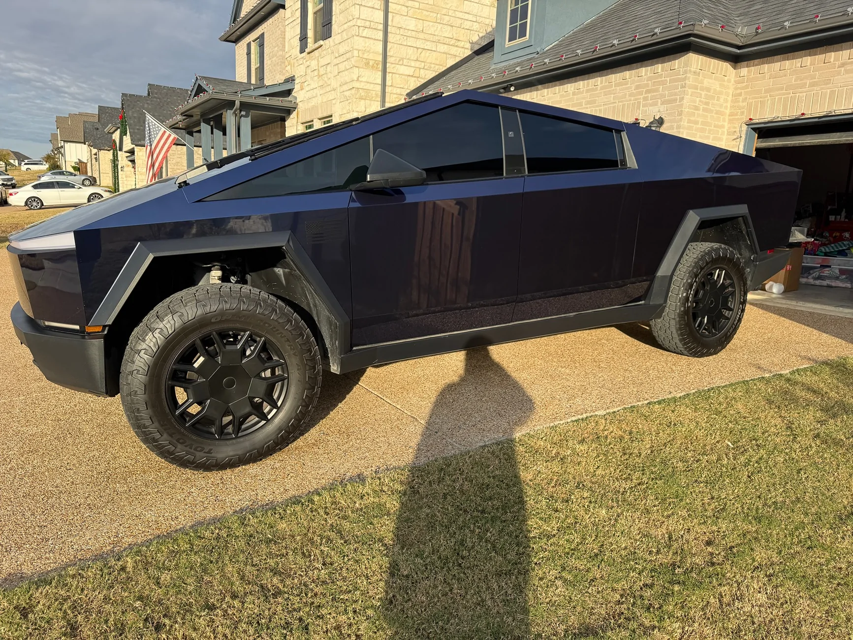 Tesla Cybertruck Toyo AT3 EV tires (285/70/r20) installed IMG_2856