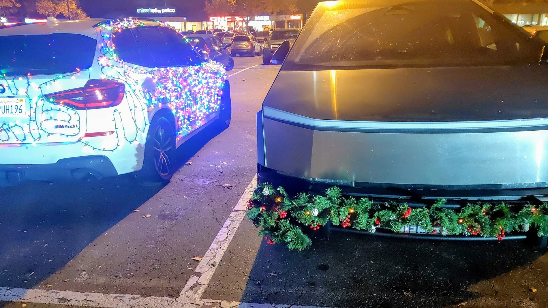 Tesla Cybertruck HO HO Holiday ideas. 1c8c3dfb-7e20-4ca1-8149-c4eeb028dfb0~1