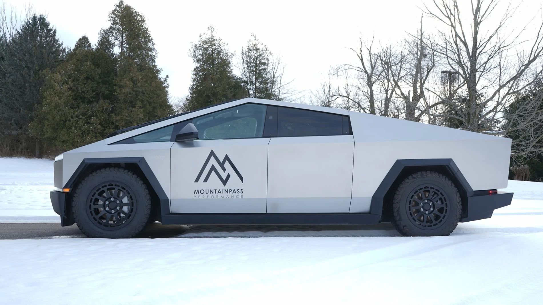 Tesla Cybertruck ☃️Post Your December Cybertruck Photos HERE! (RWCev CTOTM Giveaway Contest) Cybertruck-LLL-Links-Full-Lo