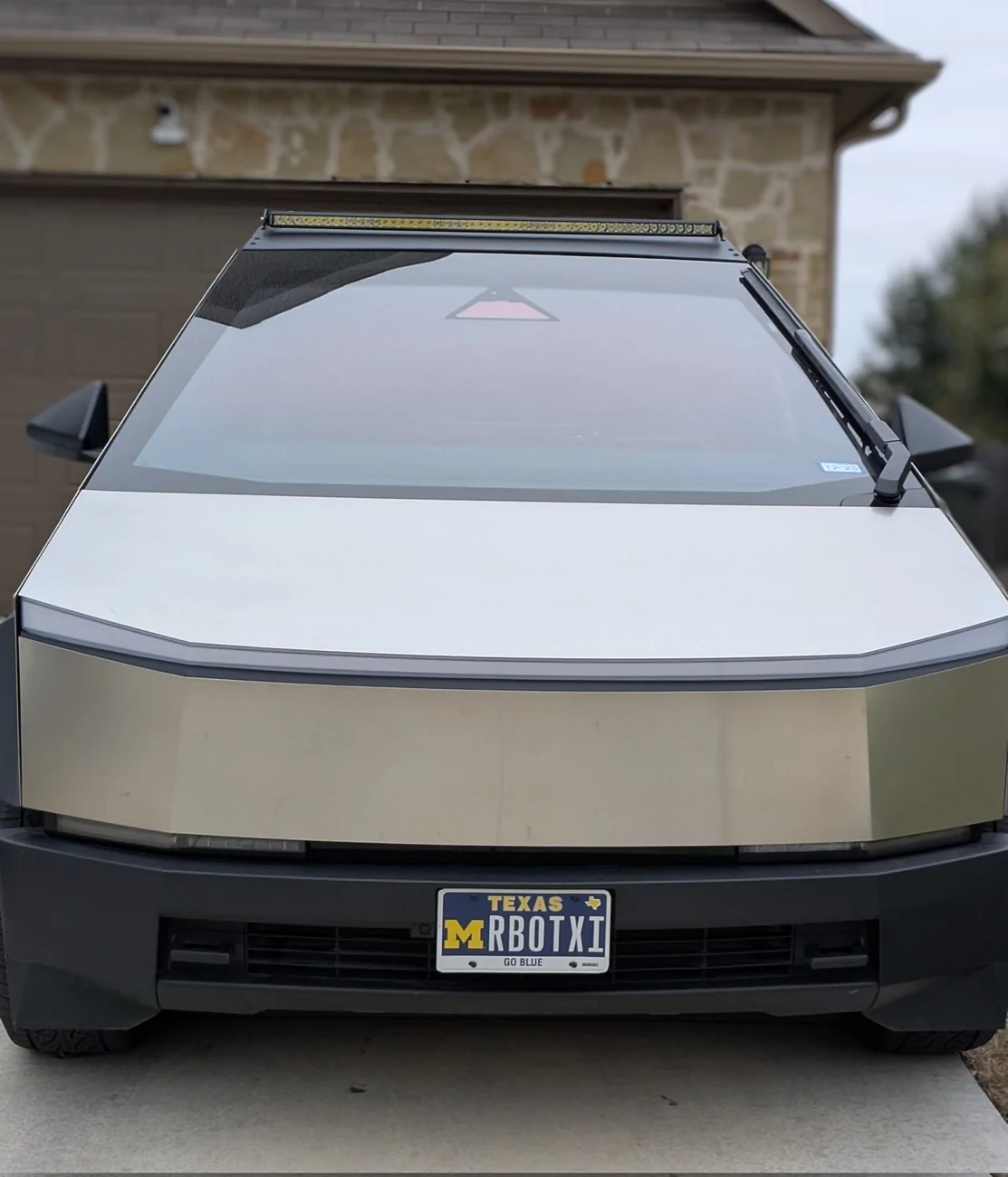 Tesla Cybertruck Urander Rack Mega Thread – Post Your Setup! 1764796500108-fh