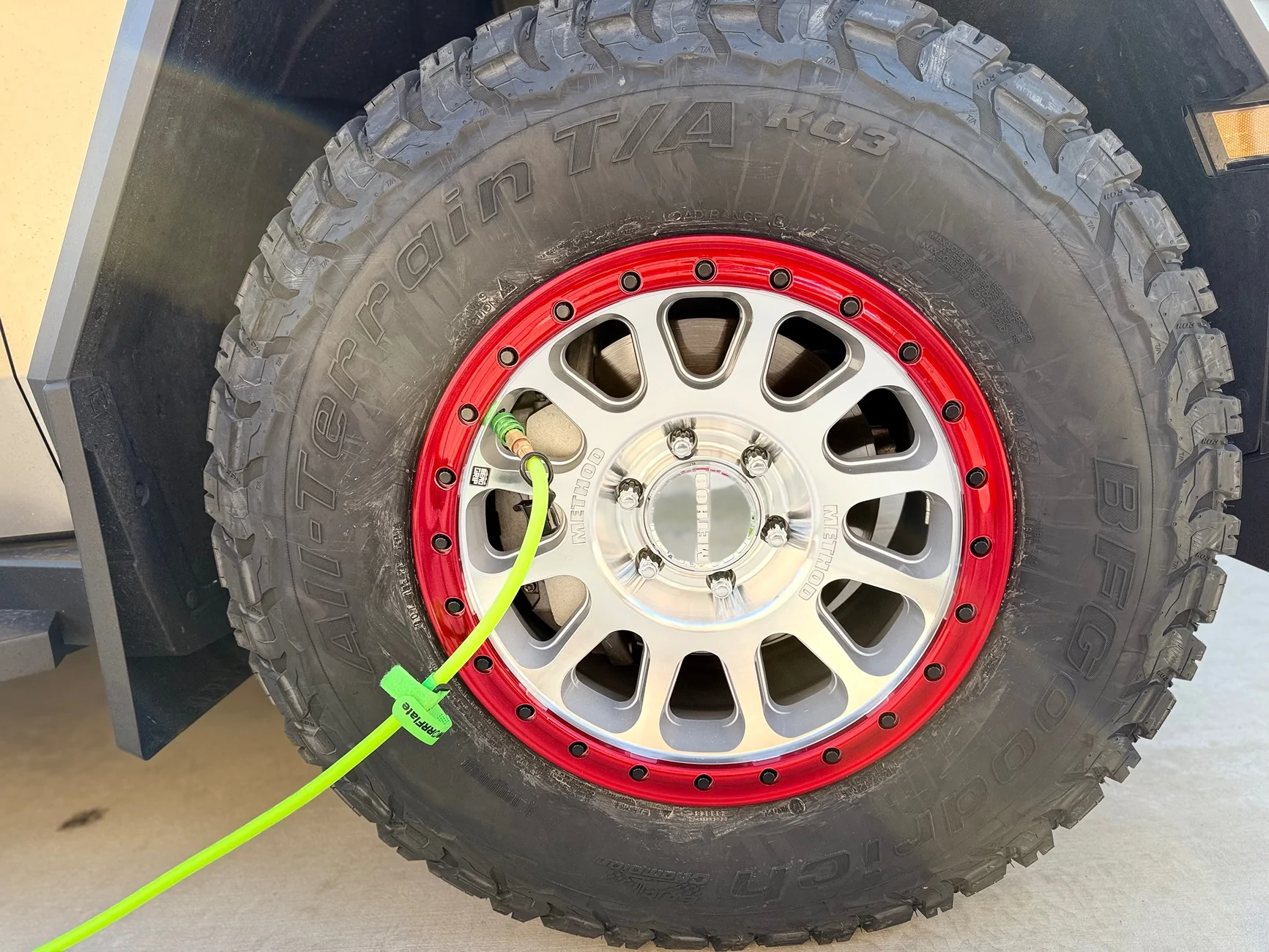 Tesla Cybertruck Urander Rack Mega Thread – Post Your Setup! IMG_9300