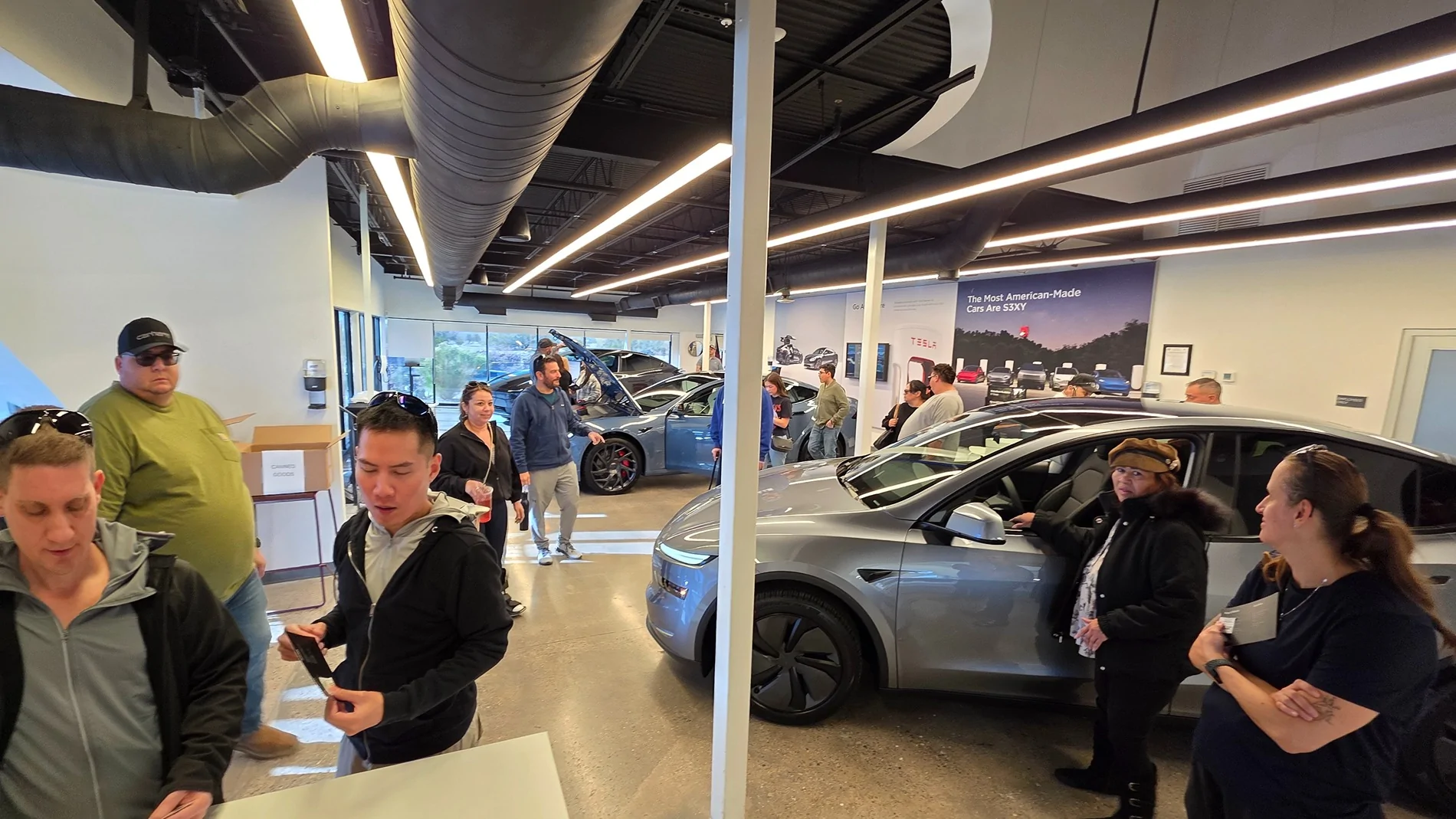 Tesla Cybertruck Daily random Cybertruck photos thread - Post Yours! 📸 🤳 20251206_130852