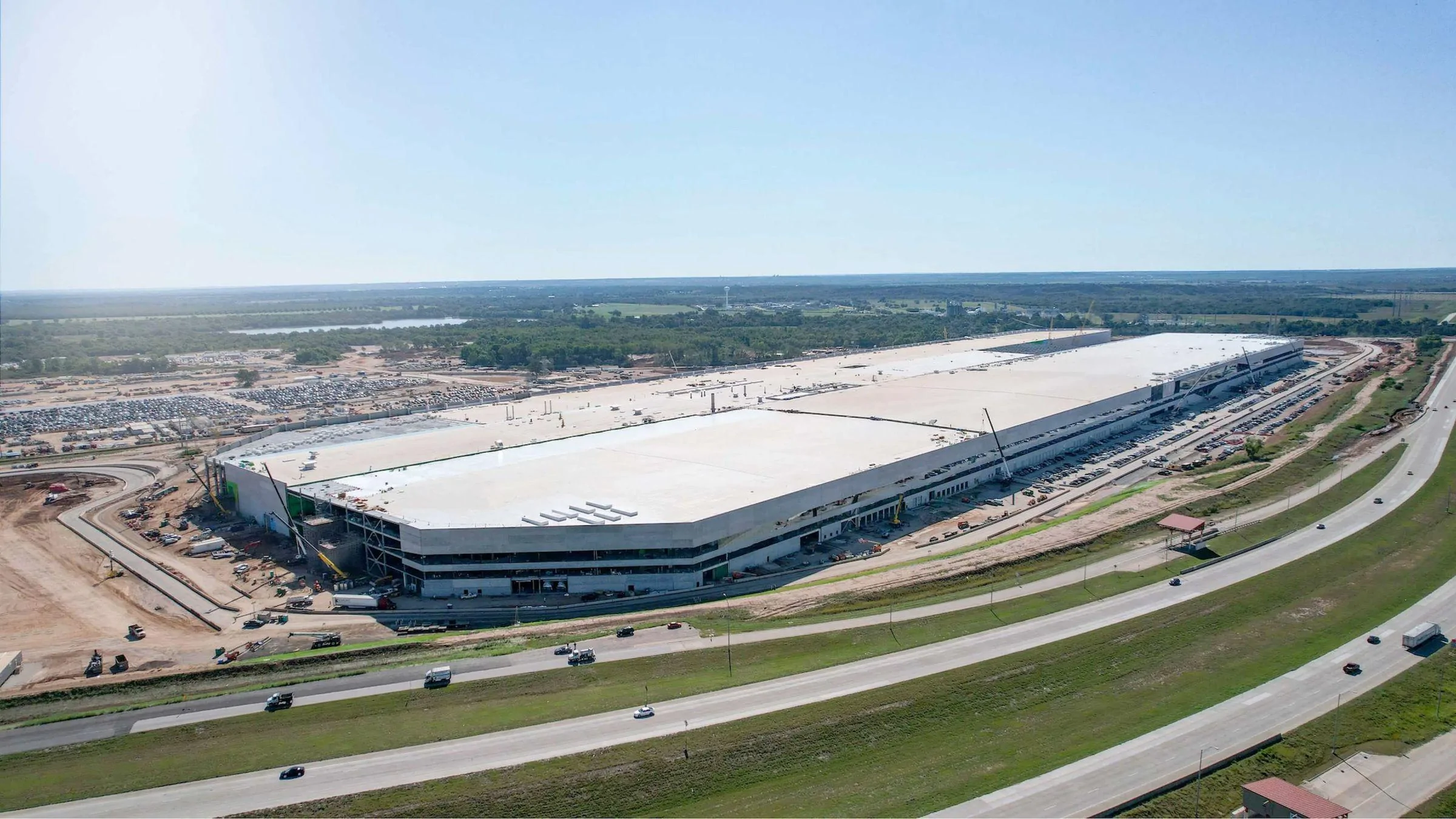 Tesla Cybertruck Tesla Now Runs the Most Productive Auto Factory in America 2400x-1