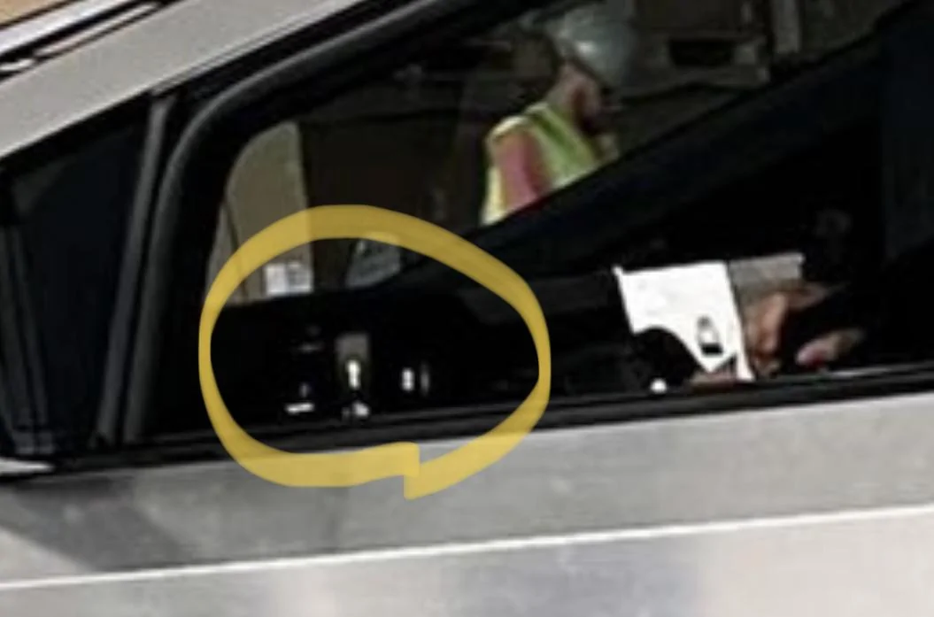 Tesla Cybertruck More Cybertruck angles from Giga Texas (from @sawyermerritt) 362E5126-9A0A-4B0F-A203-B7F4B739438E