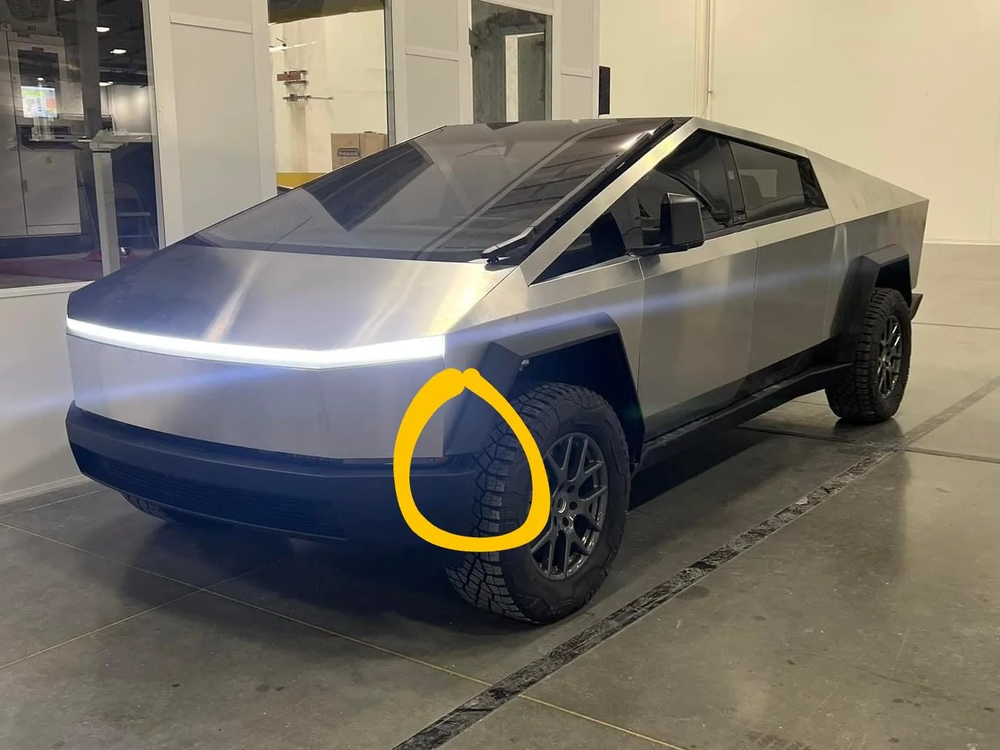 Tesla Cybertruck Cybertruck Photos Leaked! ? [Added: Video Showing Whole Truck -- Rear & Bed] Tesla Cybertruck leak photo~2