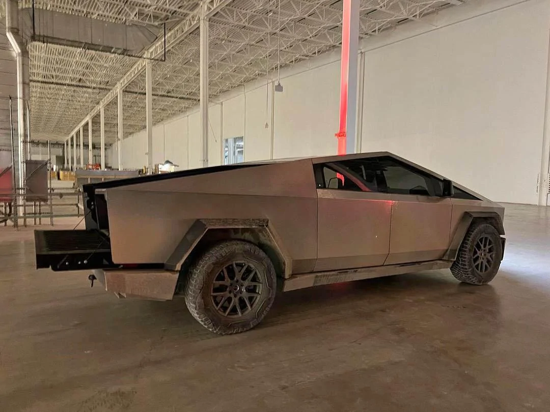 Tesla Cybertruck Joe Rogan takes Cybertruck for a Spin! [CLOSED DUE TO POLITICS] 272644399_1594671947541777_6028438216238999600_n