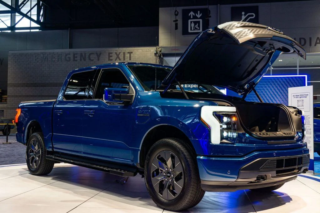 Tesla Cybertruck Cybertruck Frunk 2022-Ford-F-150-Lightning-front-3_4-frunk-open-1024x683