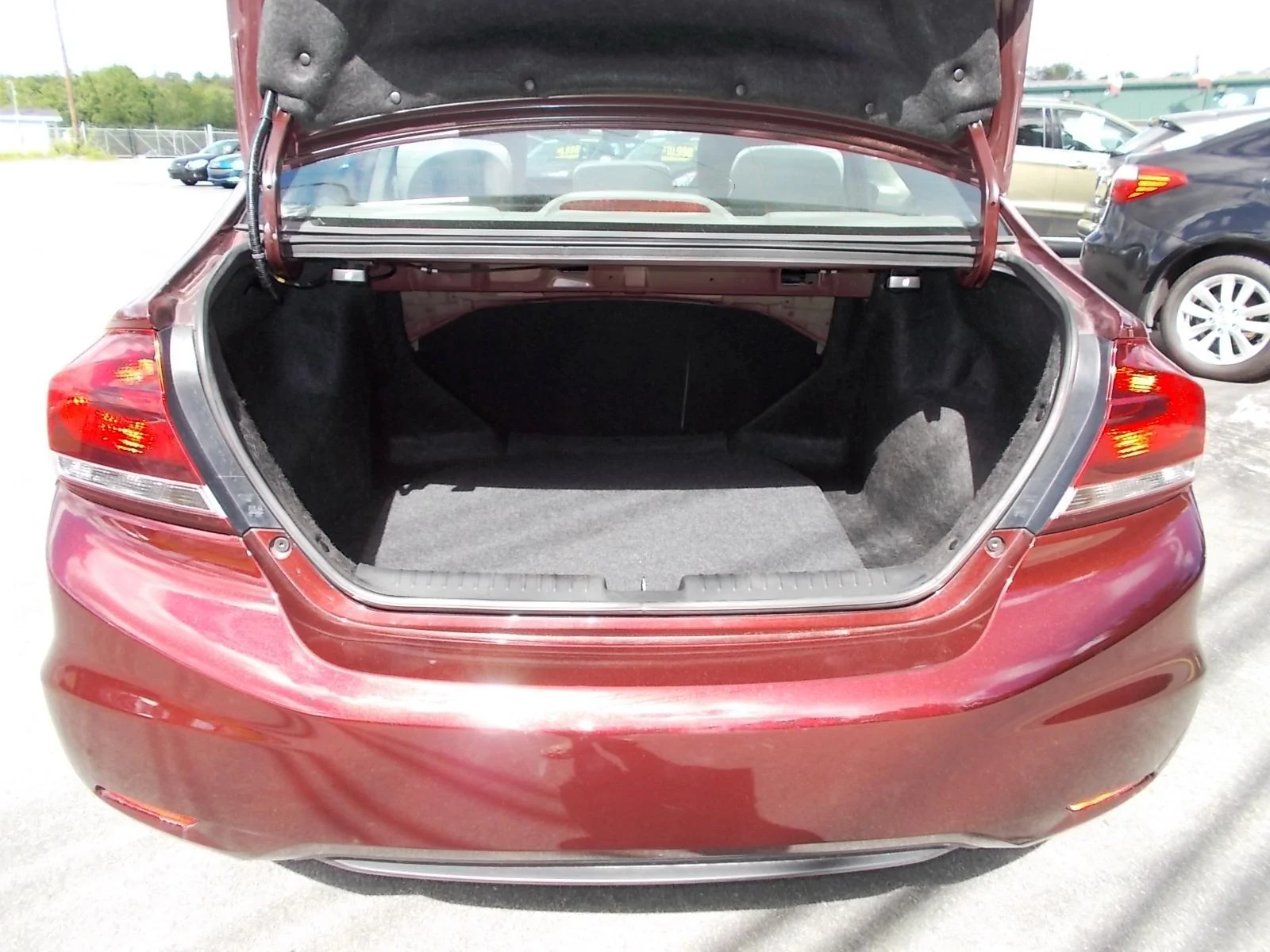 Tesla Cybertruck Cybertruck Frunk 1647288210038
